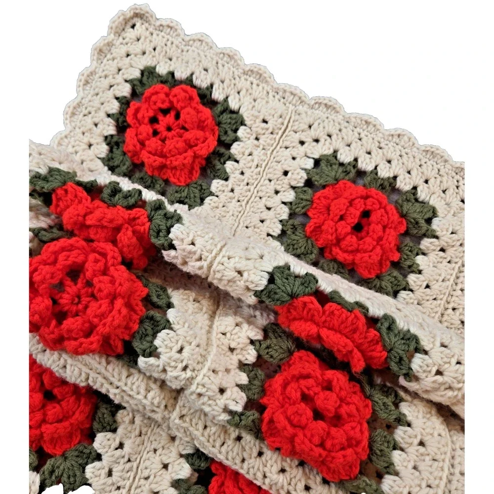 Crochet Lap Afghan Throw Blanket Squares w/ 3-D Roses 33